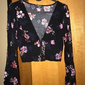 Flowery blouse crop top